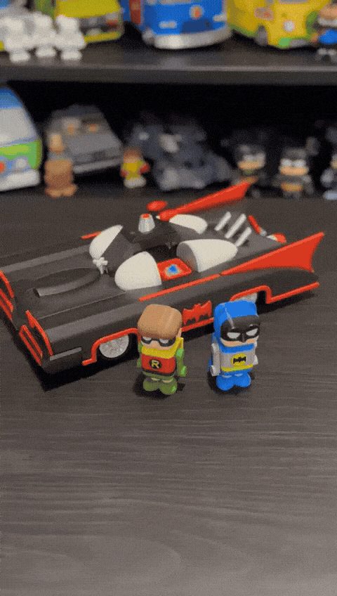 #1 1966 Classic Batmobile + Batman & Robin clicker — vue 4