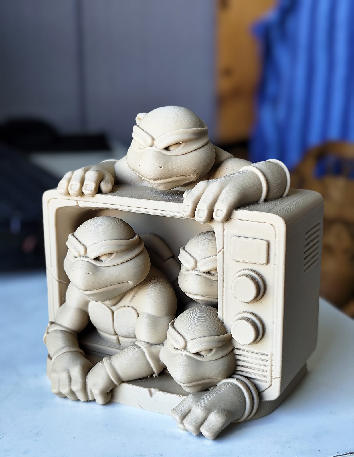 #1 Teenage Mutant Ninja Pen Holder – Retro TV Style — vue 4