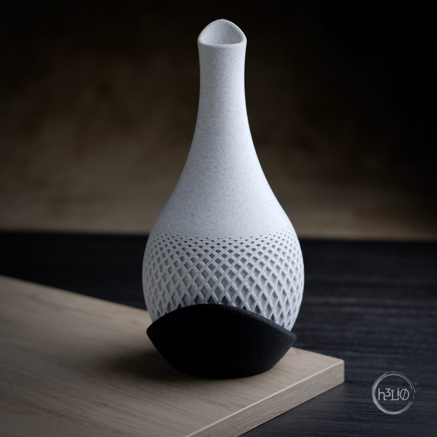 #4 Polygon Vase · Wrap Around Plate — vue 6