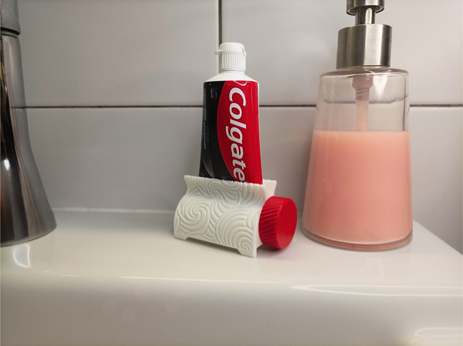 #6 Toothpaste Squeezer- External Gear — vue 12