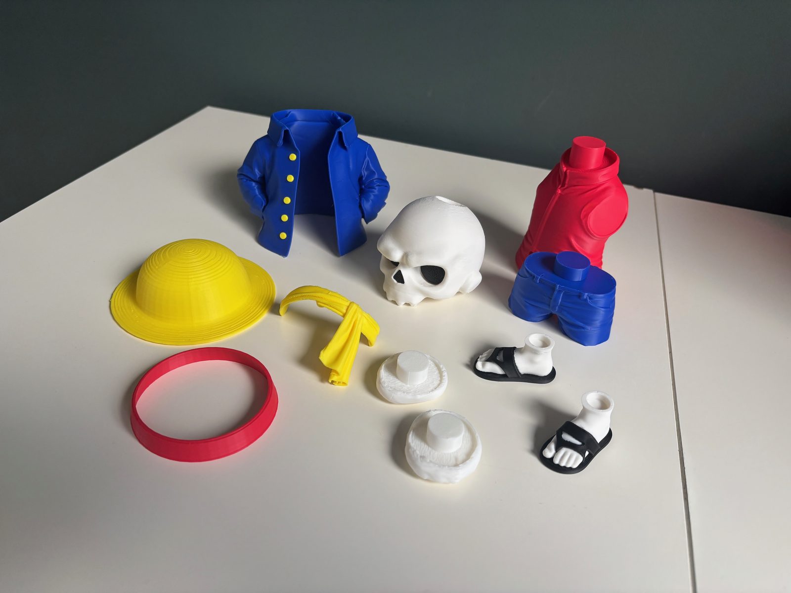 #10 Pirate Skull One Piece – ZKULL — vue 3