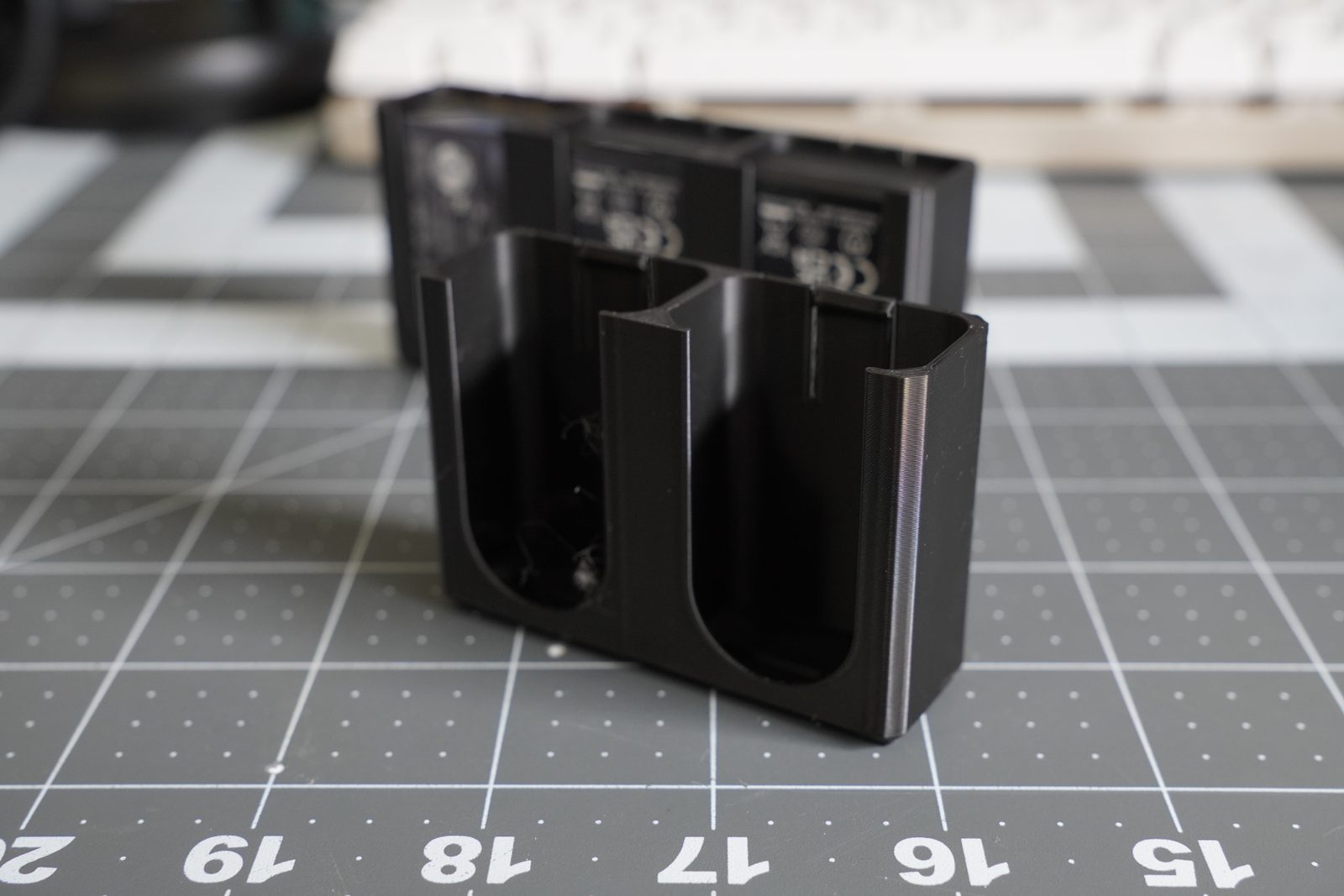 #11 Sony A6400 Battery Holder (NP-FW50) — vue 4