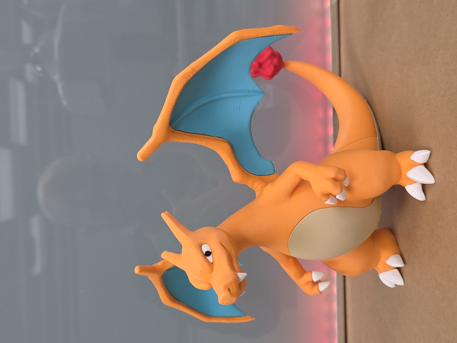 #12 Charizard Pokemon — vue 2