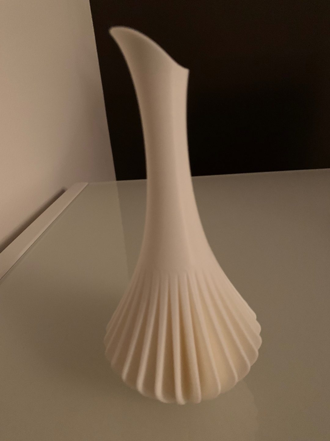 #13 MCM Vase — vue 7