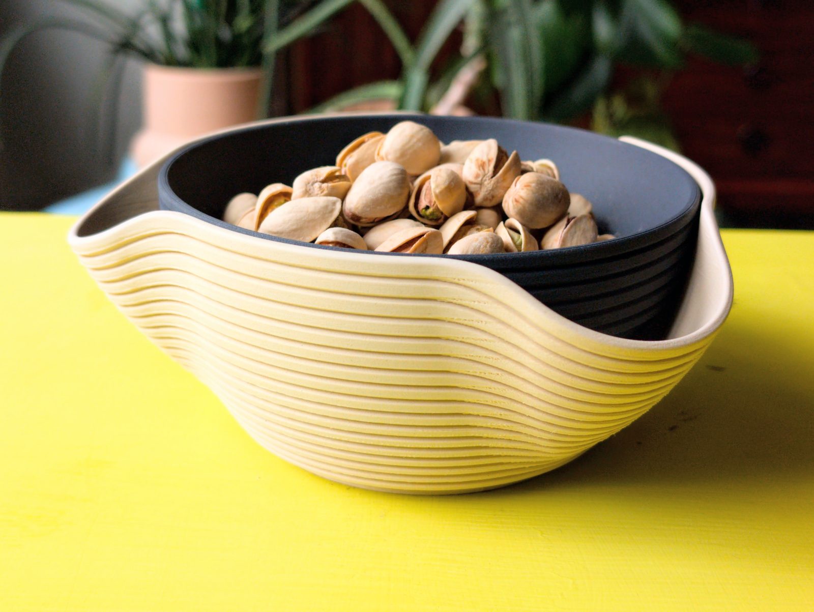 #13 Sharing Pistachio Bowl — vue 5