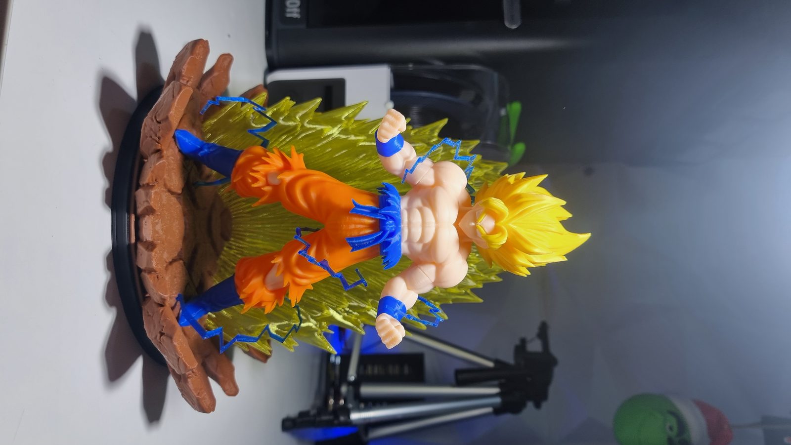 #14 Goku With Base FX — vue 19