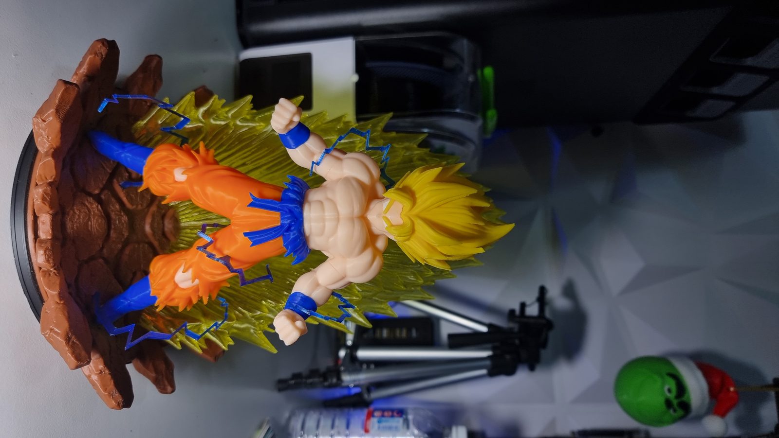 #14 Goku With Base FX — vue 21