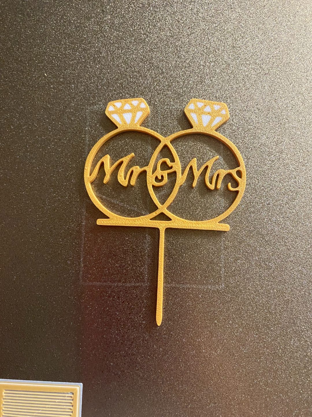 #15 Mr and Mrs cake topper — vue 3