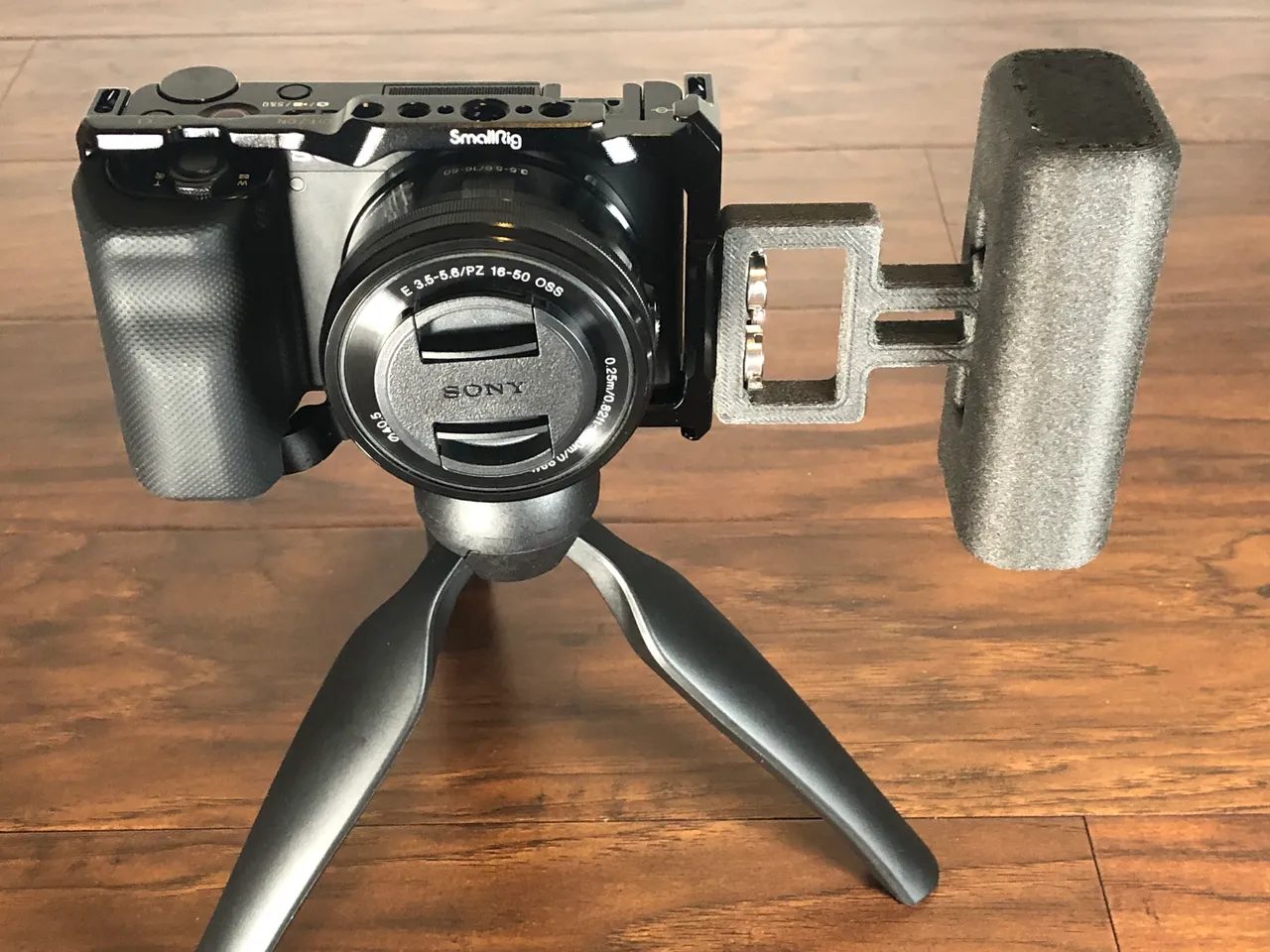 #16 Smallrig Side Handle — vue 3