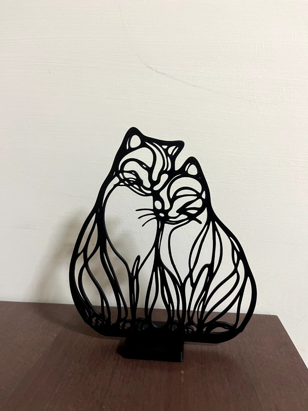 #18 Cat Couple Table Decoration — vue 3