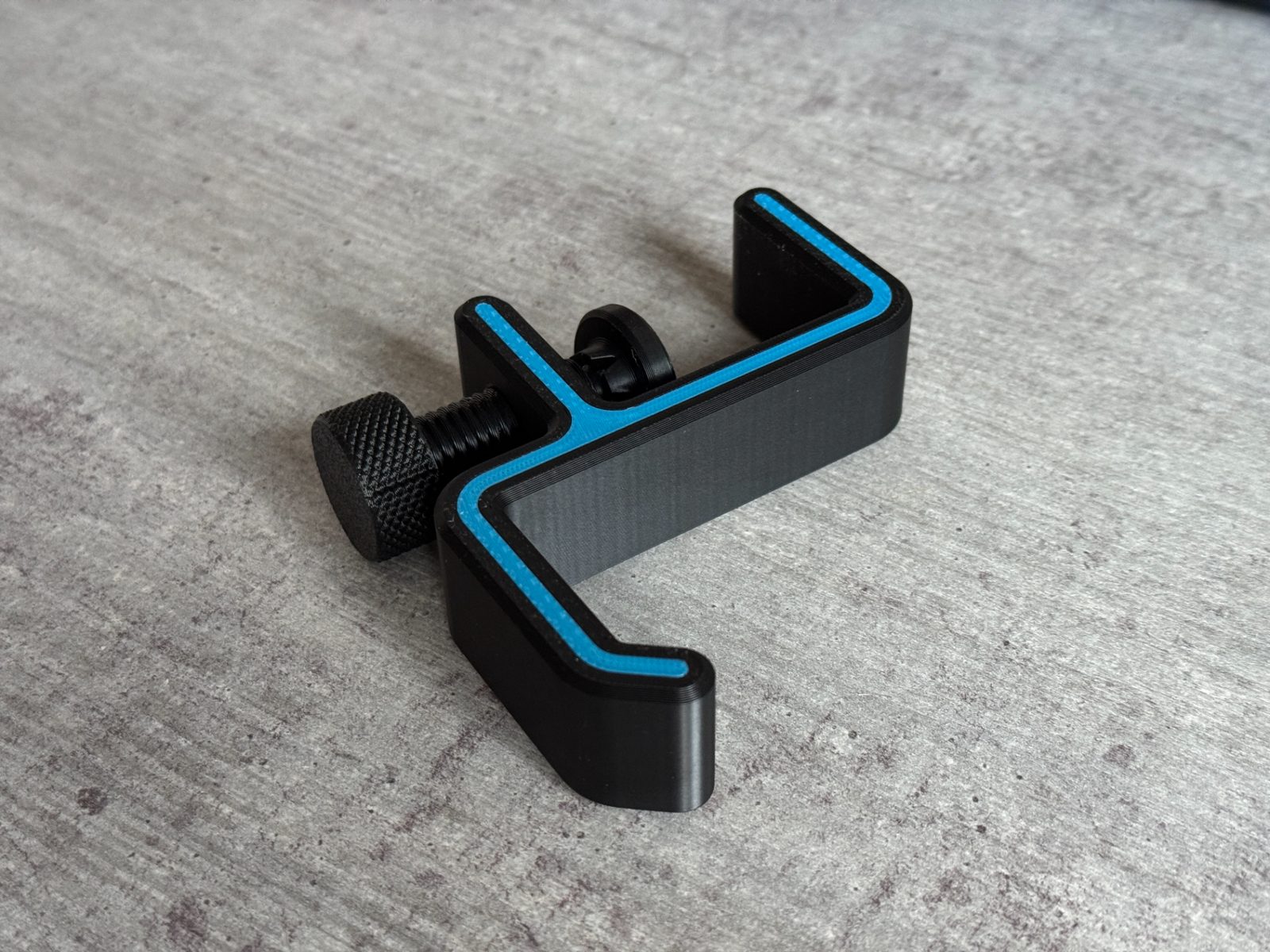 #21 Simple Headphone Hook dual color — vue 1