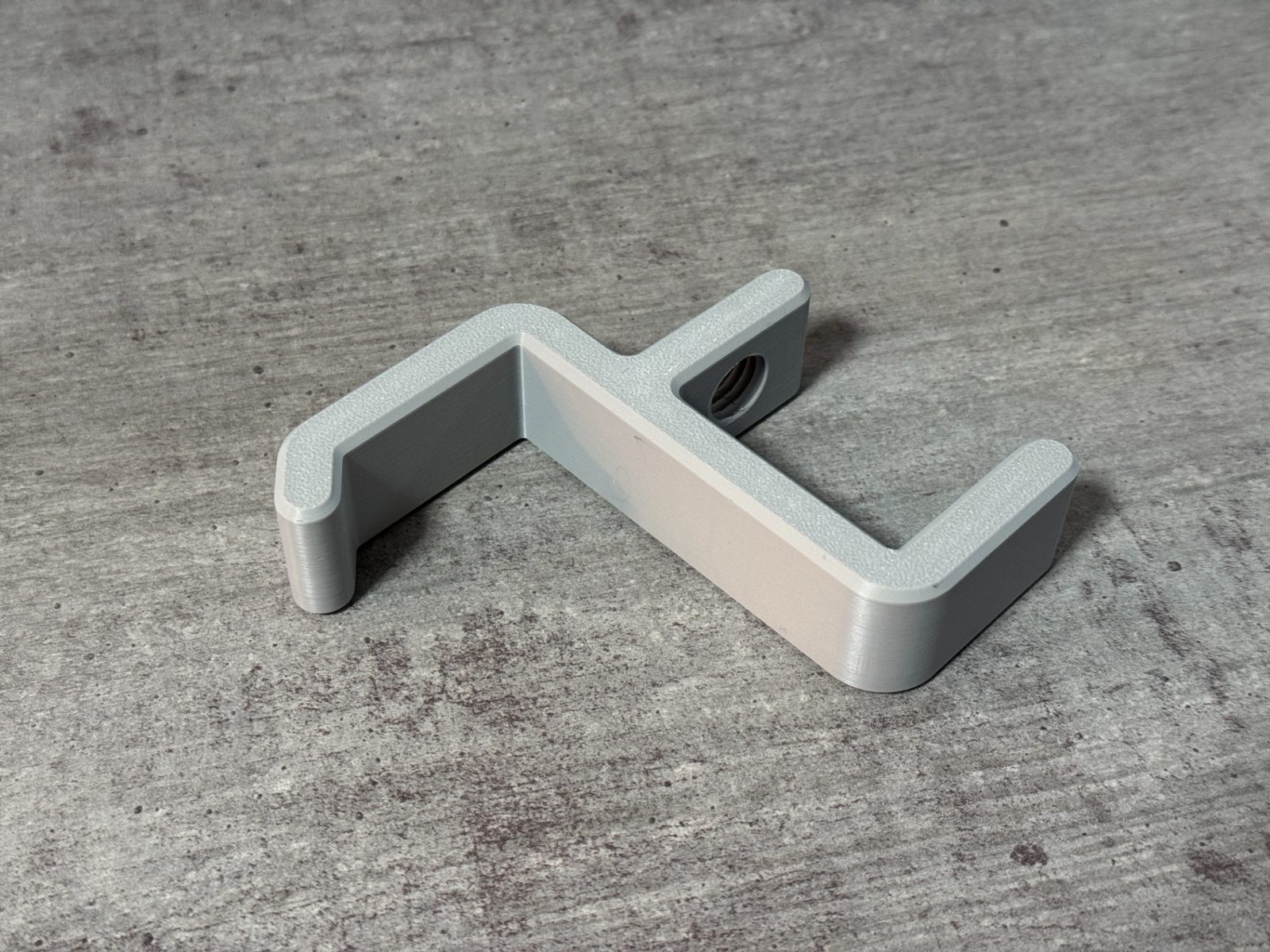 #21 Simple Headphone Hook dual color — vue 3