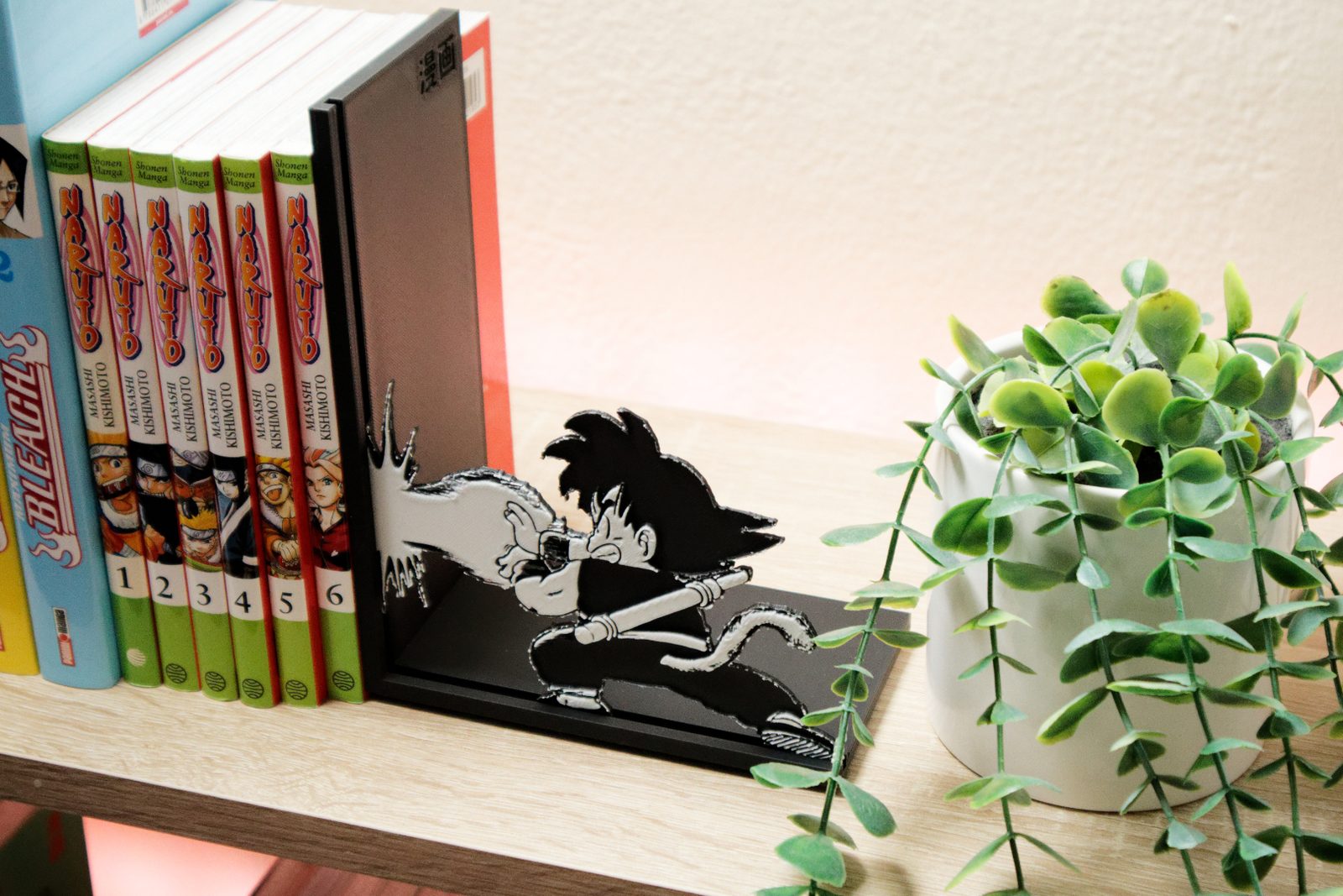 #23 Bookend of Son Goku doing the Kame Hame Ha! — vue 9