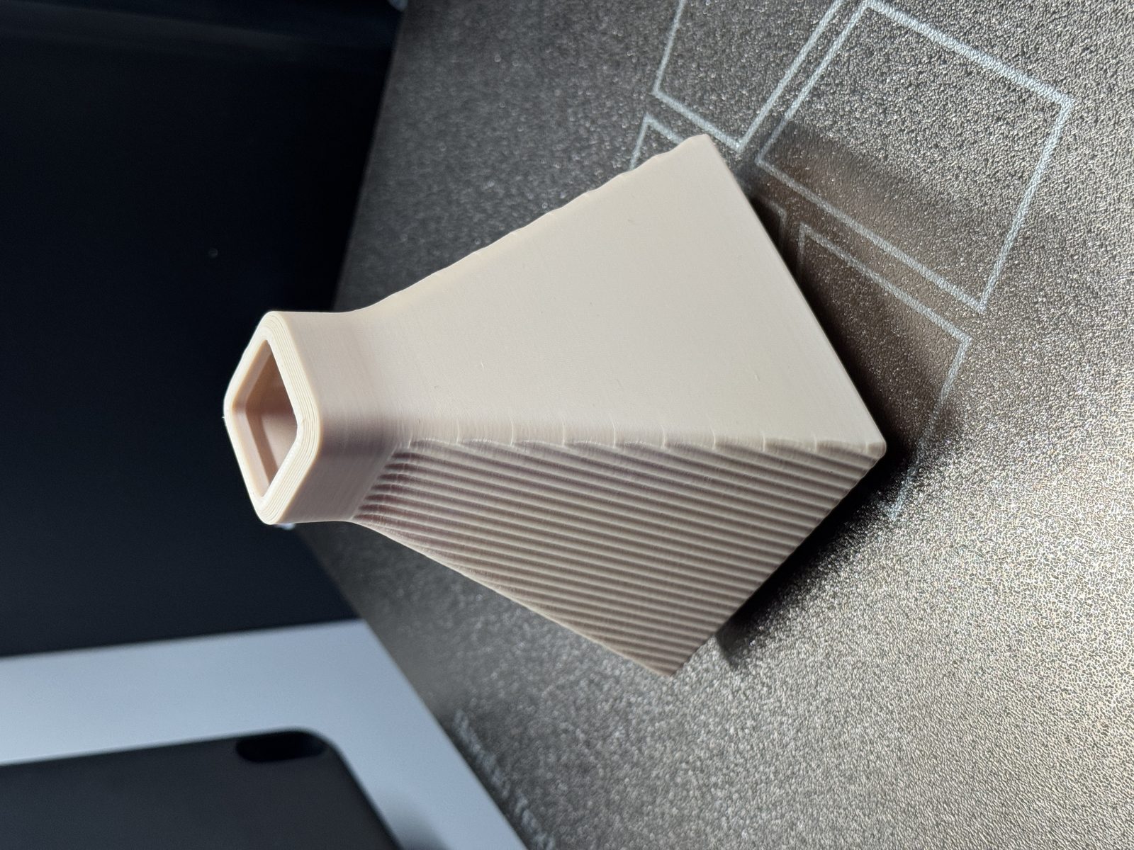 #27 Vase Striato — vue 10