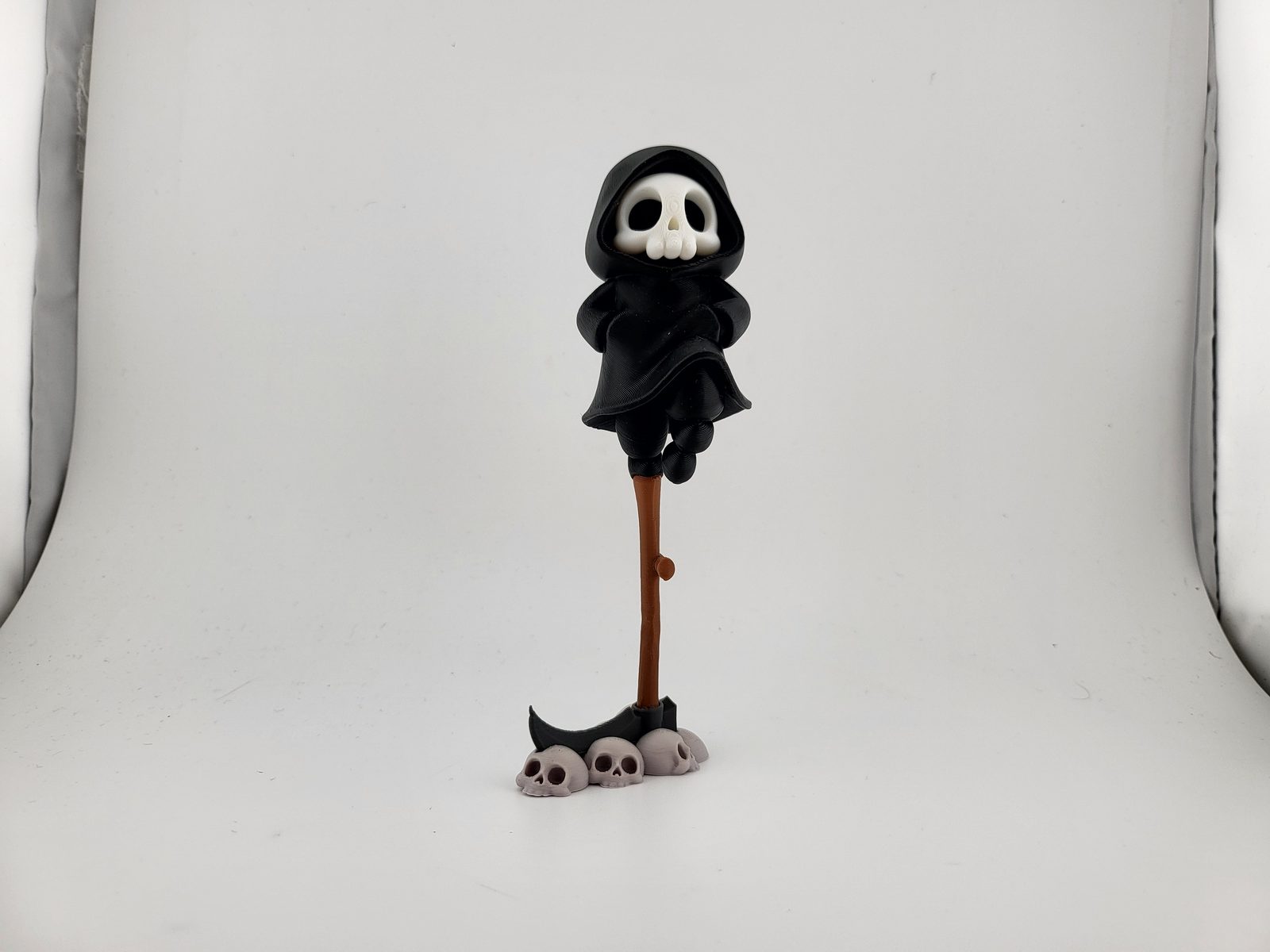 #29 Grim Reaper Skeleton Balancing Halloween 3D Print — vue 4