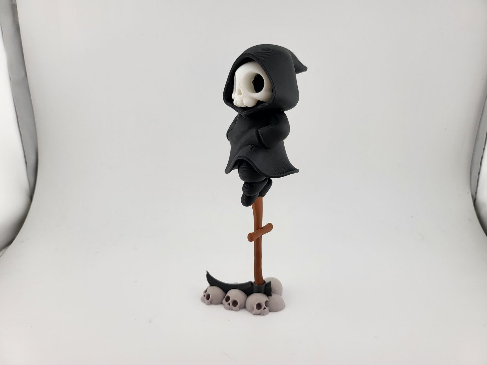 #29 Grim Reaper Skeleton Balancing Halloween 3D Print — vue 6