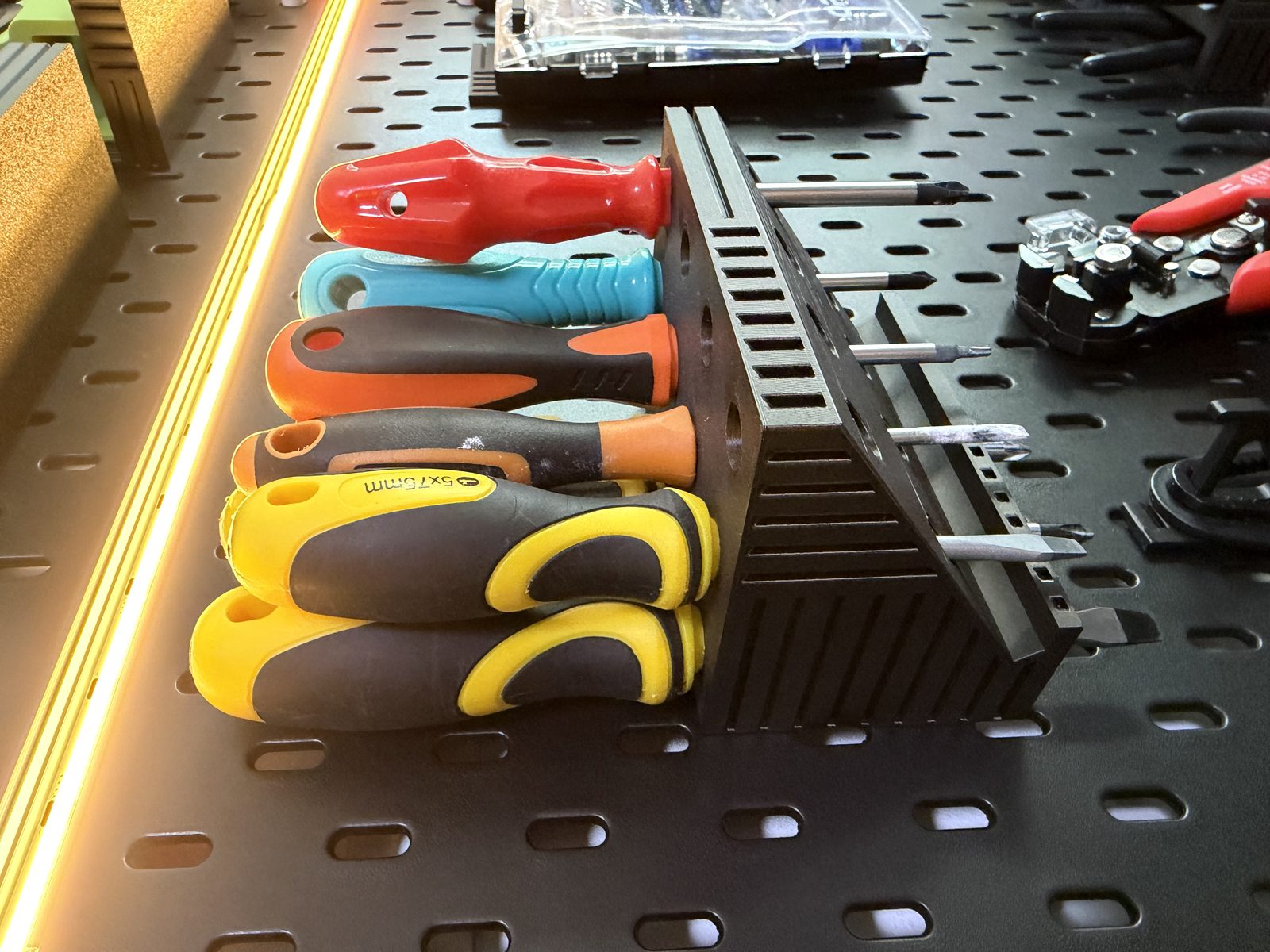 #30 OBSIDIAN - SKADIS Pegboard Boxes and Holders — vue 29