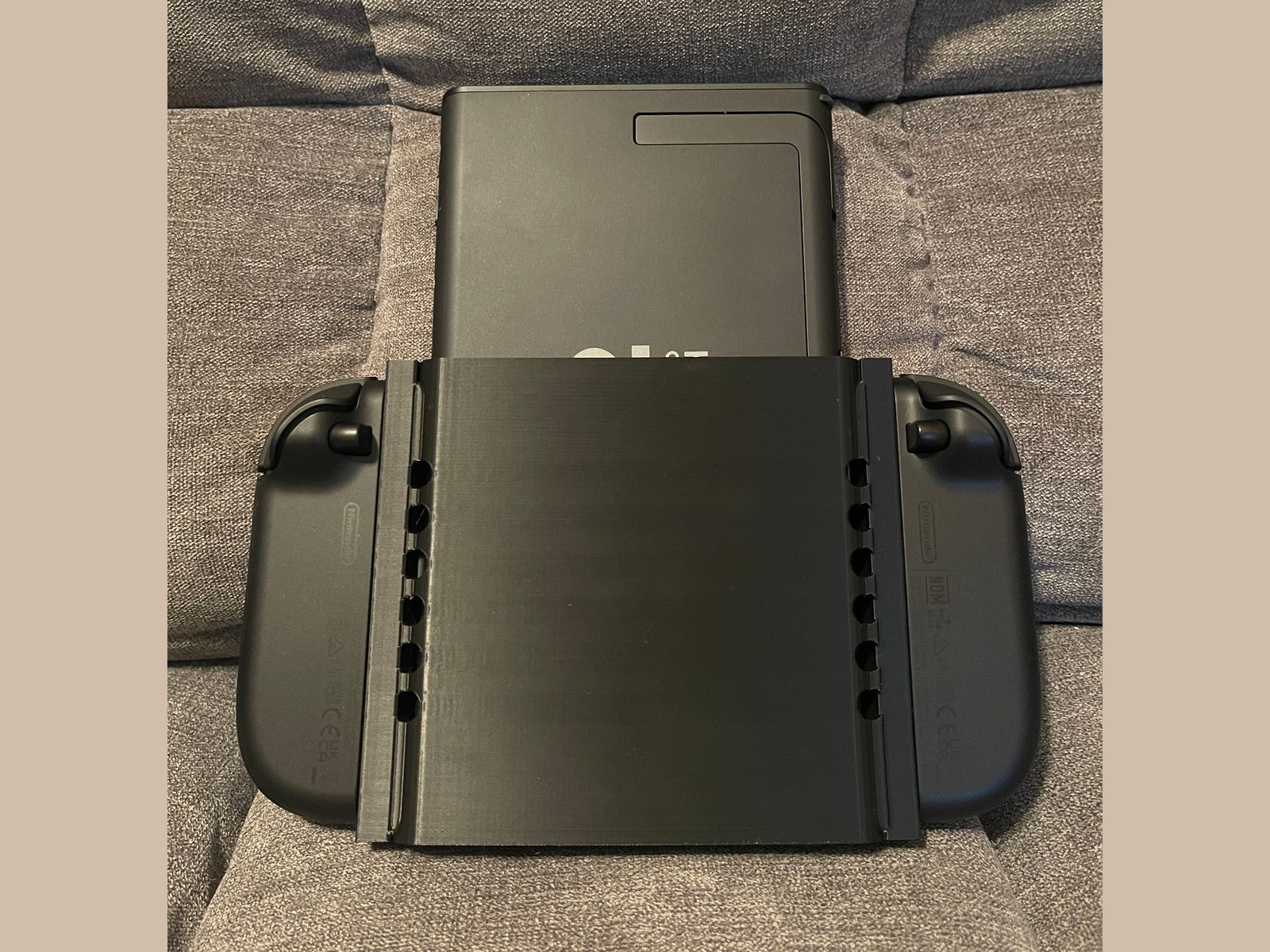 #31 Nintendo Switch 2 - Vertical Grip — vue 5
