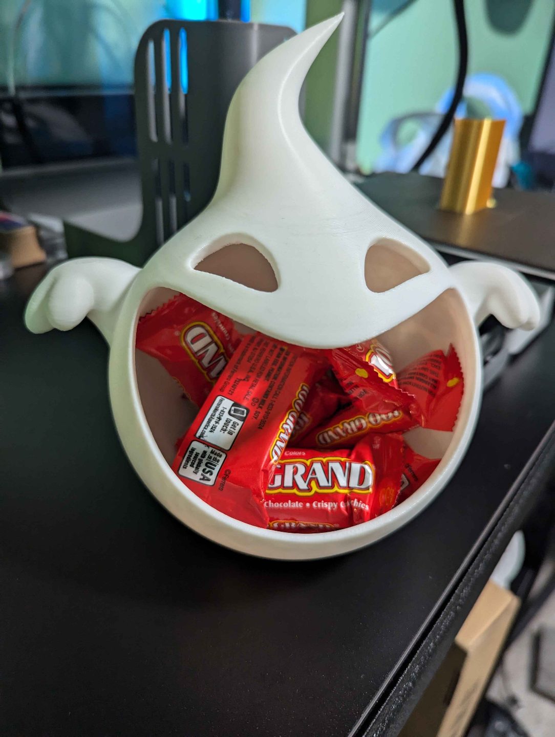 #41 Candy Ghost — vue 3