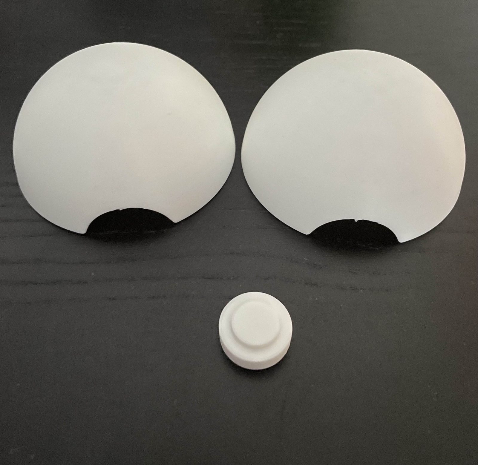 #42 Life Sized Pokeball — vue 2
