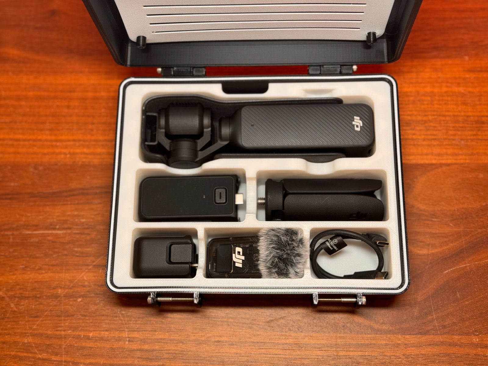 #44 DJI OSMO Pocket 3 Hard Case with AirTag Slot — vue 7