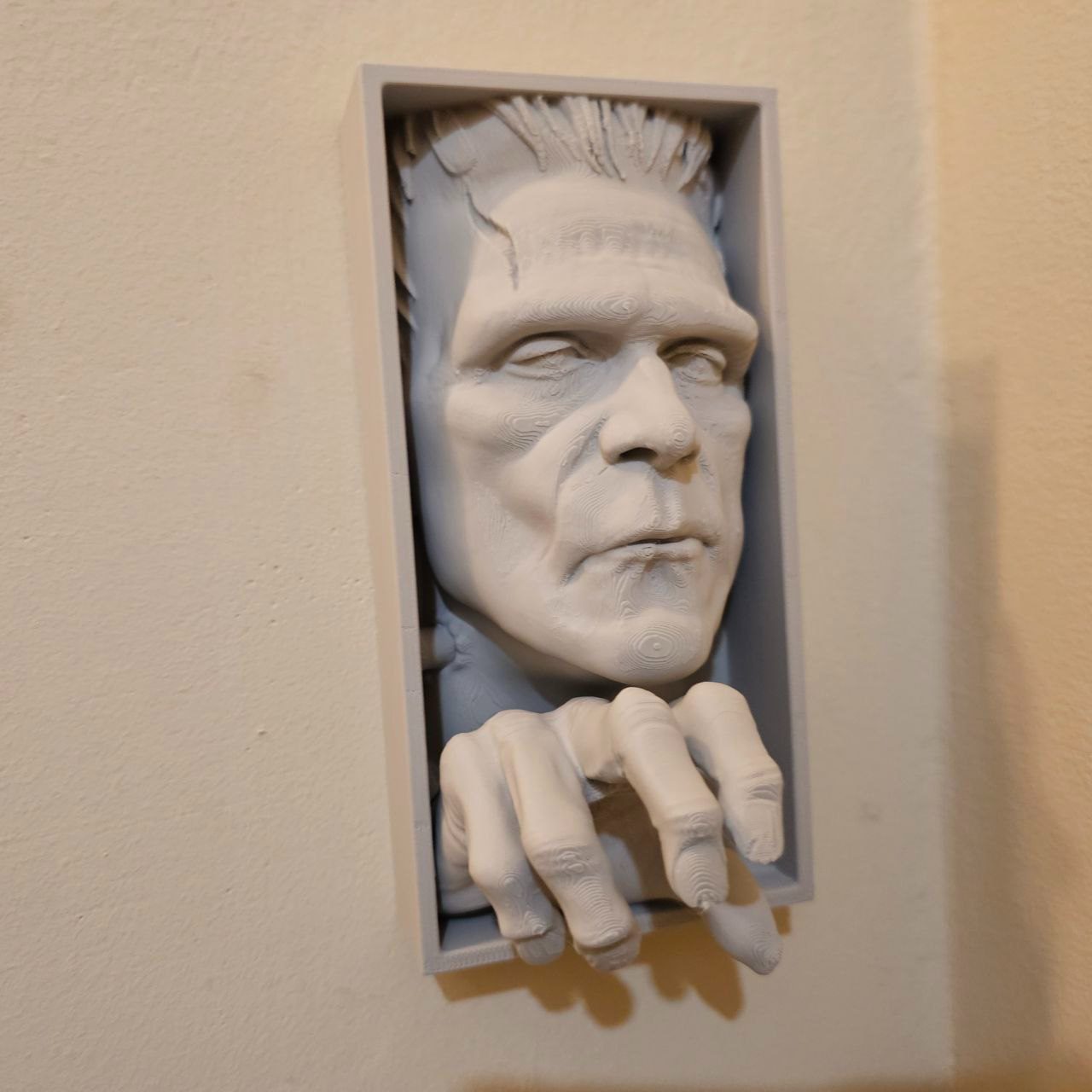 #45 Frankenstein Book Nook — vue 2