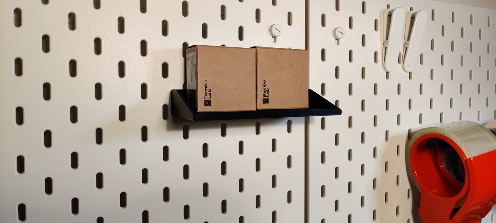 #45 Skadis tray shelf — vue 12