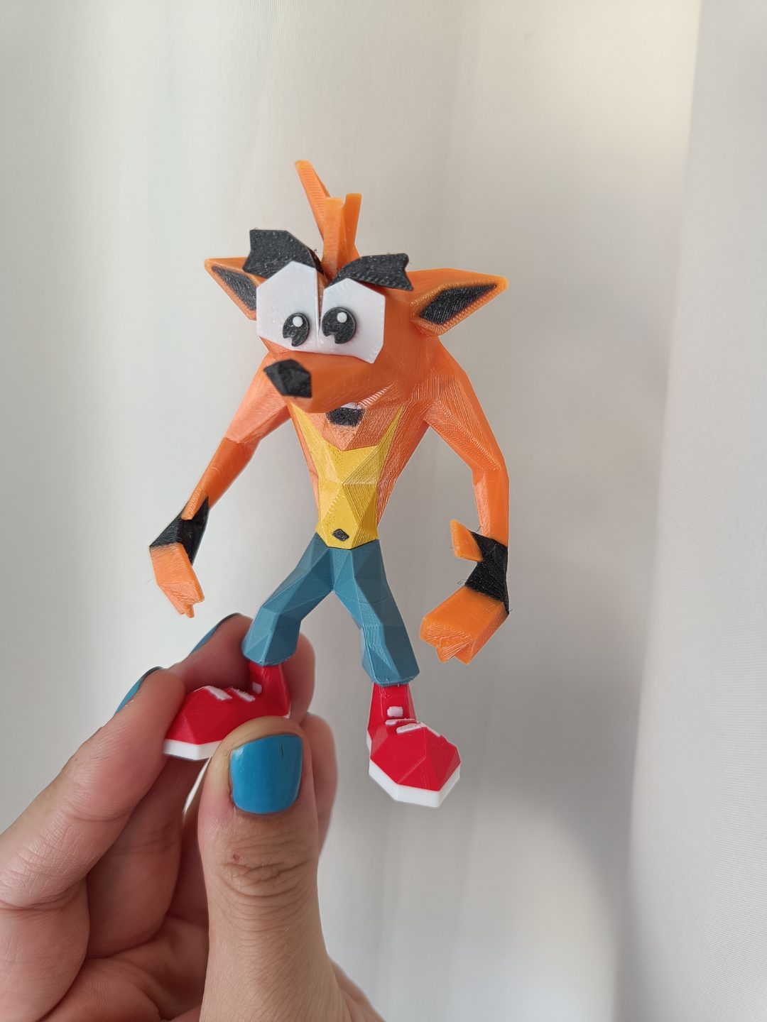 #47 Low poly retro Crash figure — vue 1