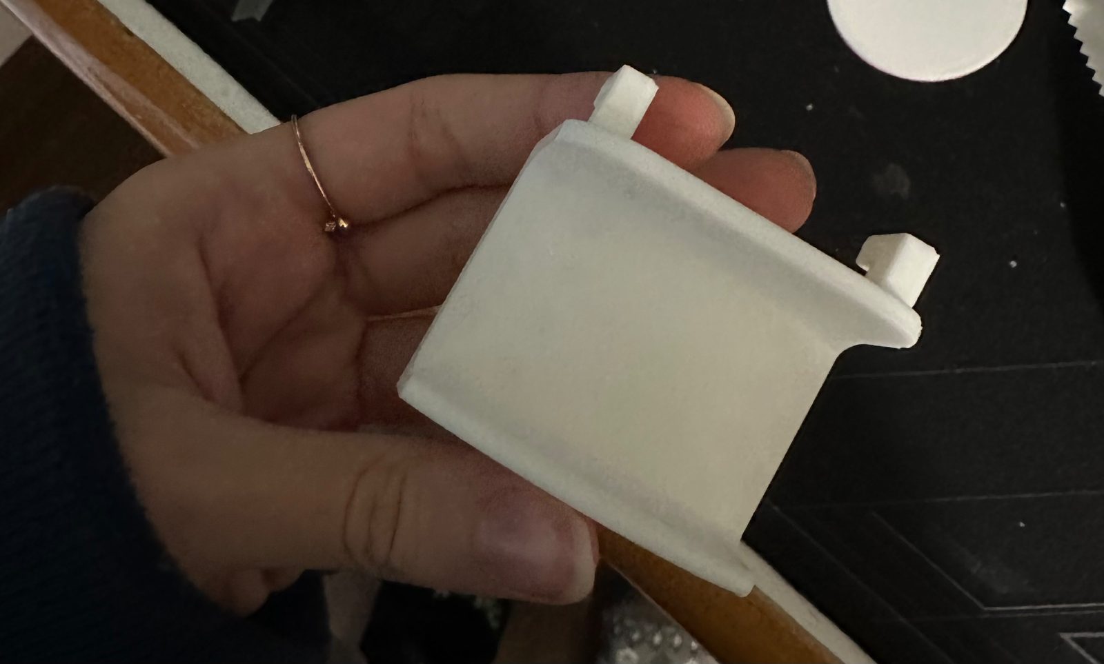 #48 Ikea Skadis Headphone Holder — vue 7