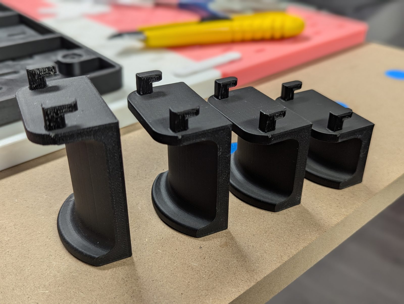 #48 Ikea Skadis Headphone Holder — vue 23
