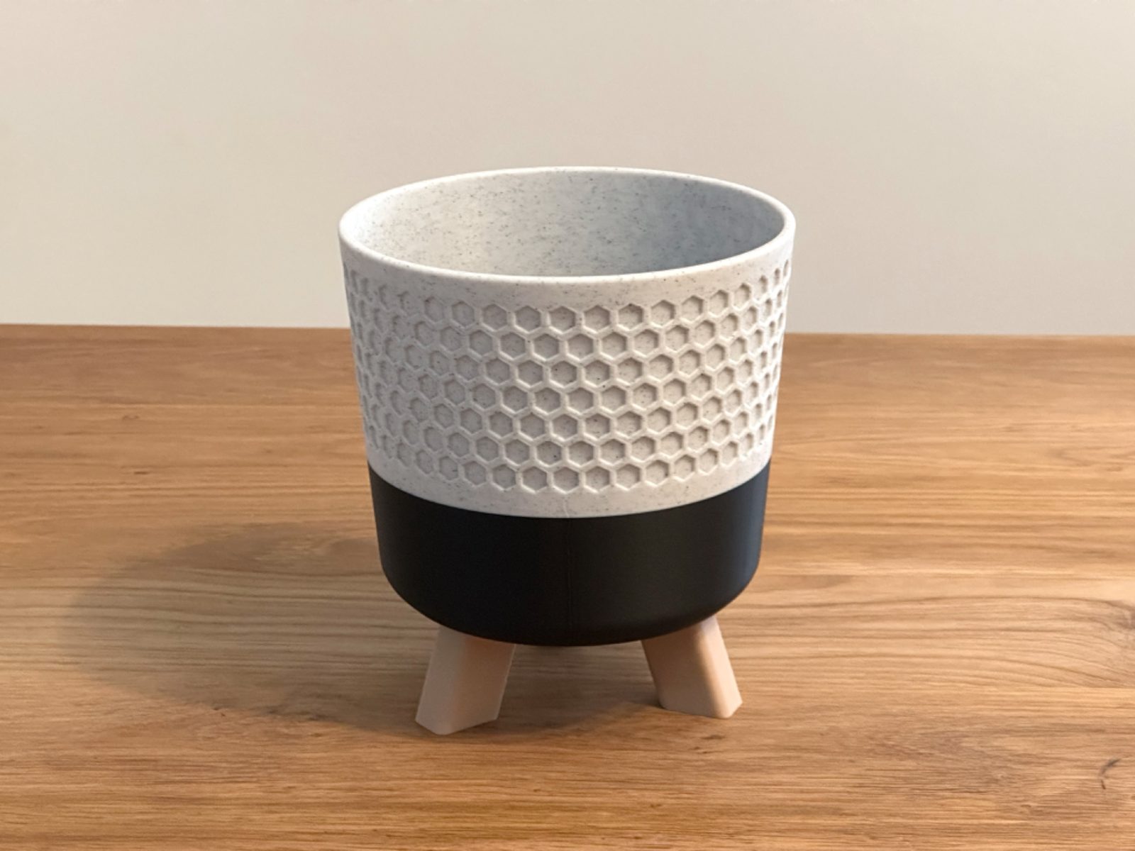 #49 Modern Plant Pot with Legs — vue 2