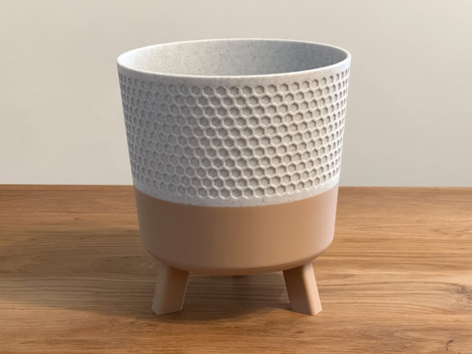 #49 Modern Plant Pot with Legs — vue 3