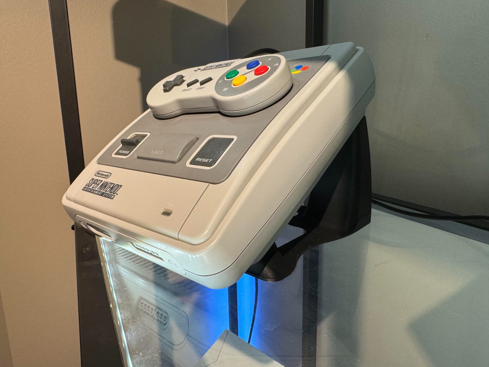 #49 SNES display stand — vue 3