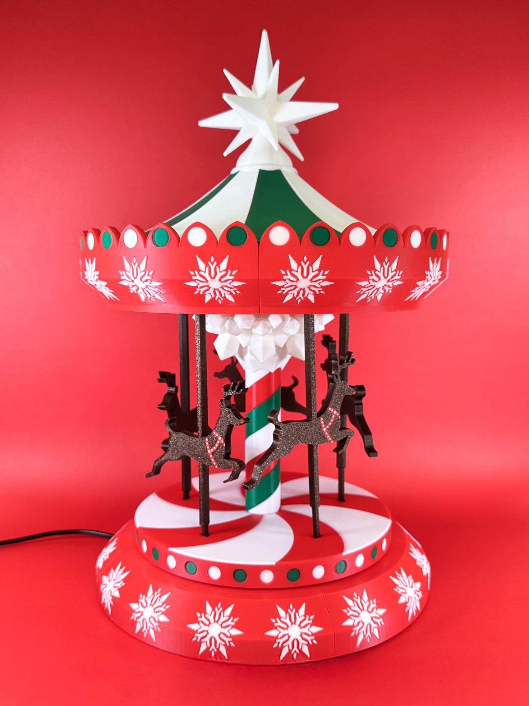 #52 Kinetic Christmas Carousel 2.0 Motorized version — vue 5