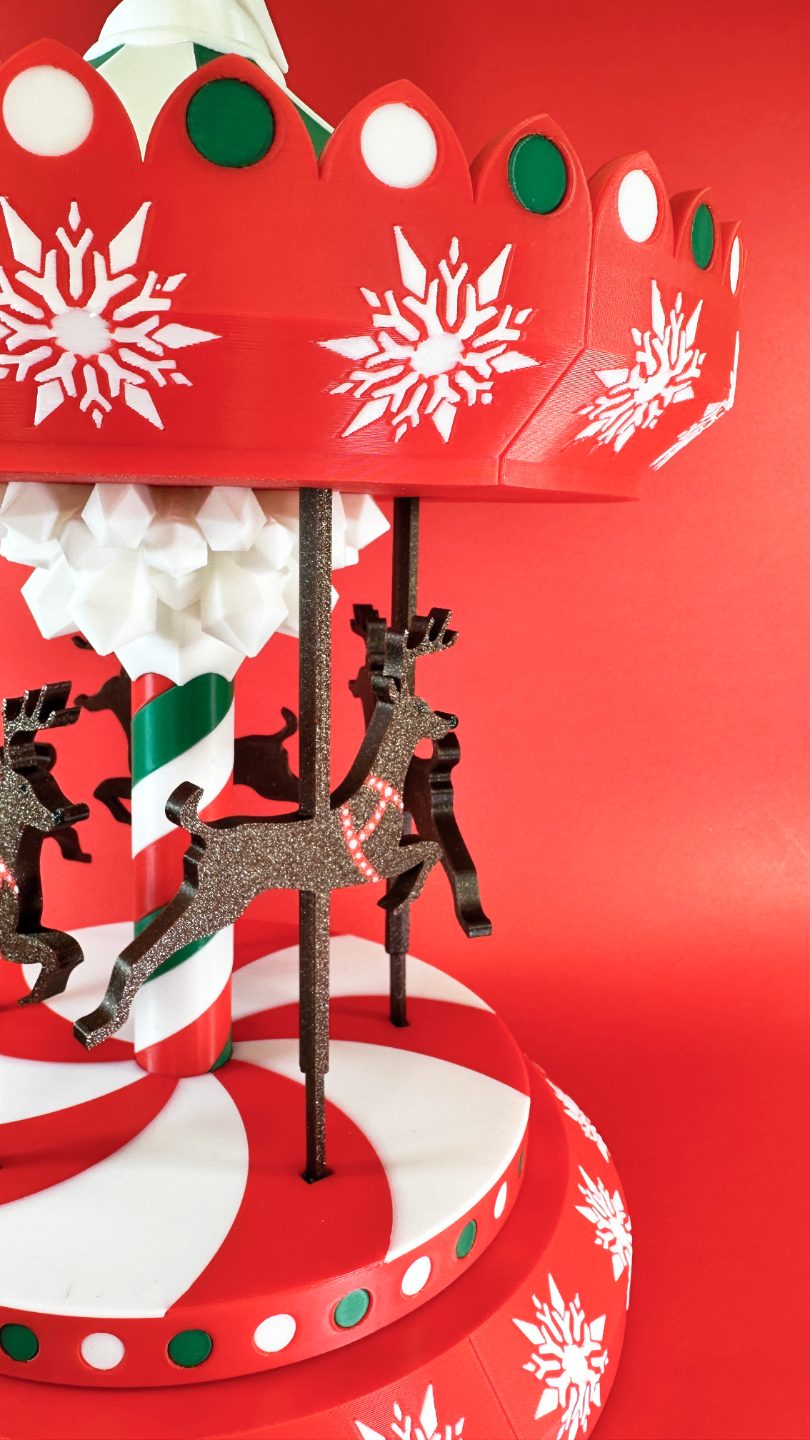 #52 Kinetic Christmas Carousel 2.0 Motorized version — vue 6