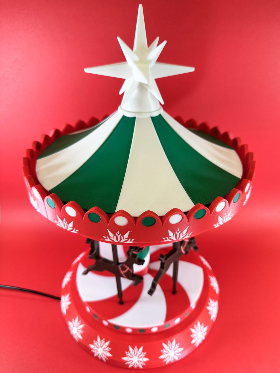 #52 Kinetic Christmas Carousel 2.0 Motorized version — vue 7