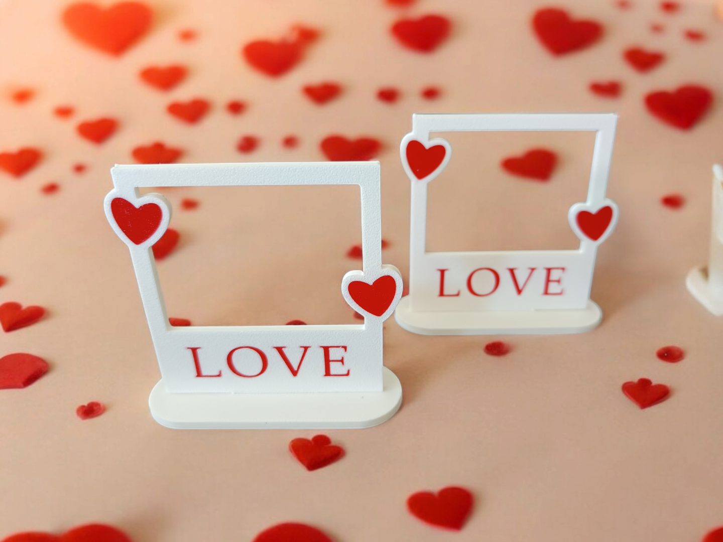 #52 Valentine's Day Love Frame — vue 2