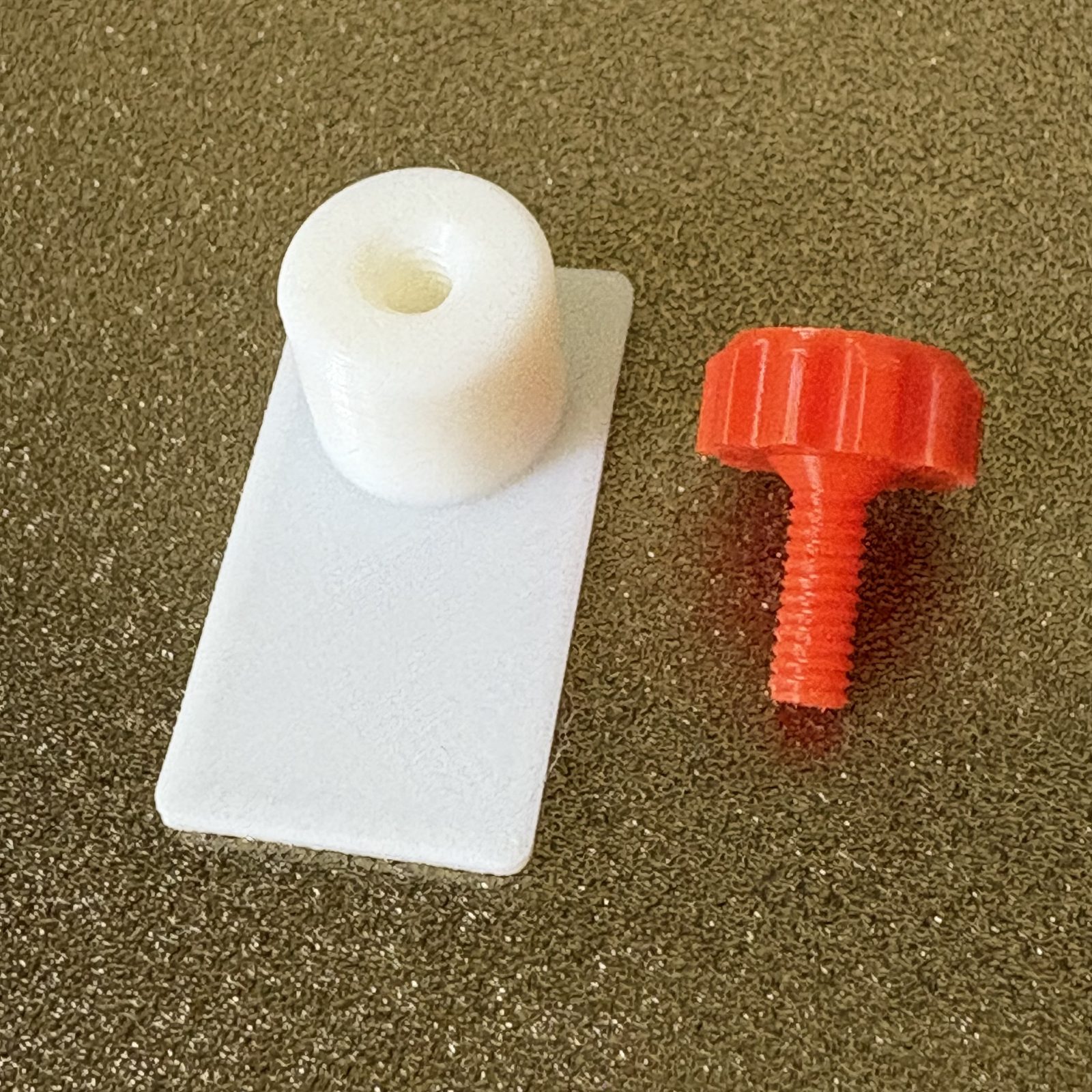 #56 SKÅDIS Wall Mount with 3M Command Strip — vue 2