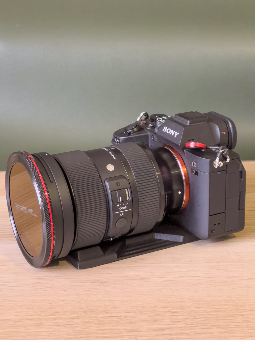 #58 Camera & Lens Stand - SONY A7IV - SIGMA 24-70 Art — vue 4