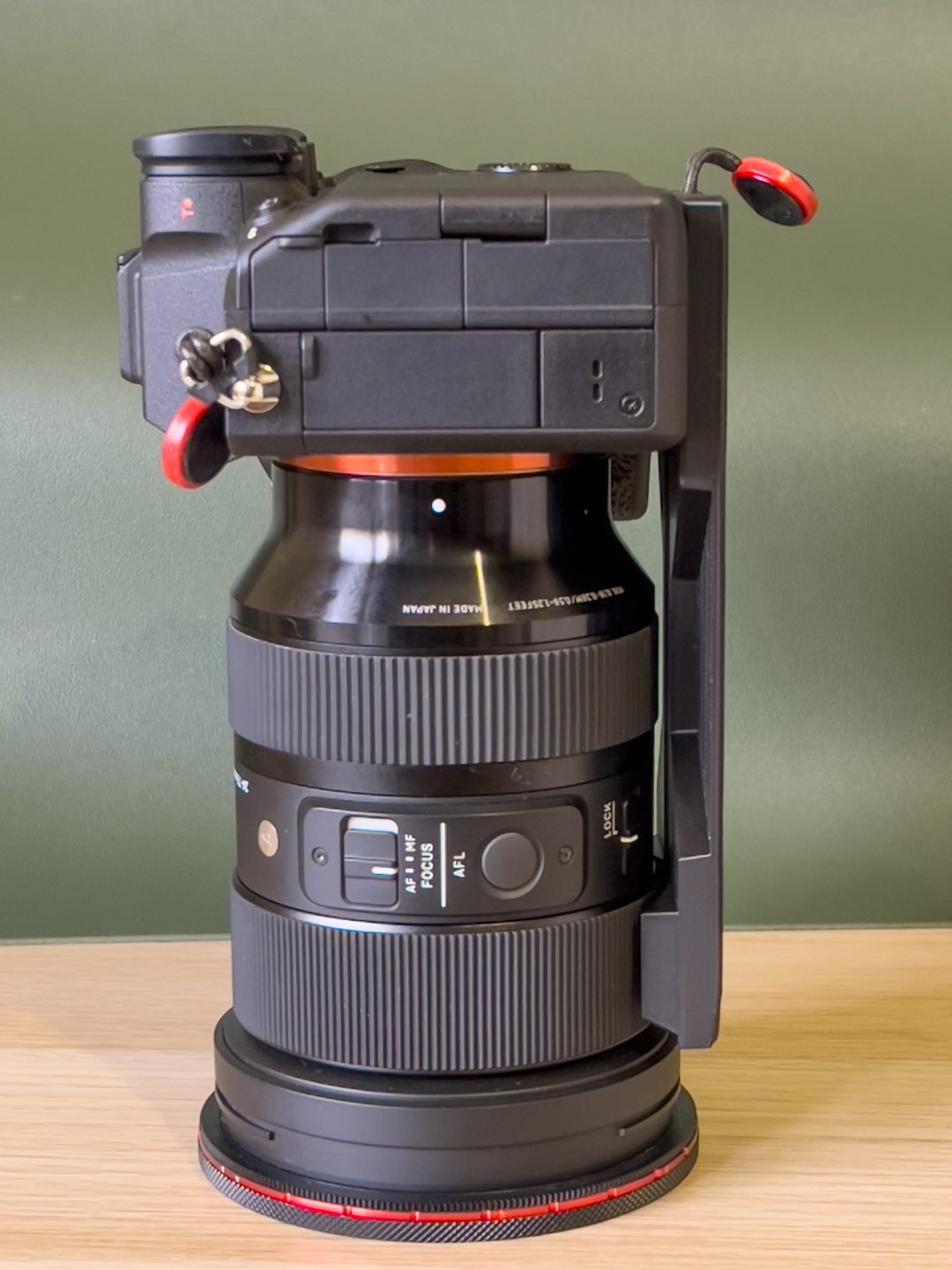 #58 Camera & Lens Stand - SONY A7IV - SIGMA 24-70 Art — vue 5