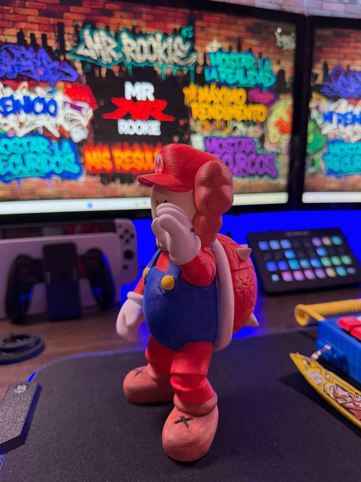 #62 Kaws x Mario – Fusion Tribute by Mr. Rookie — vue 9