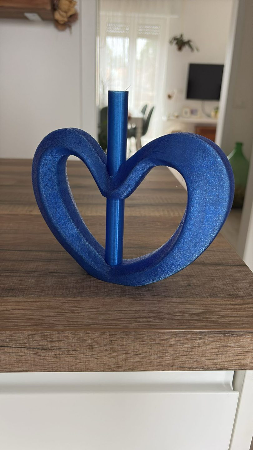 #62 Valentines Heart Vase — vue 2