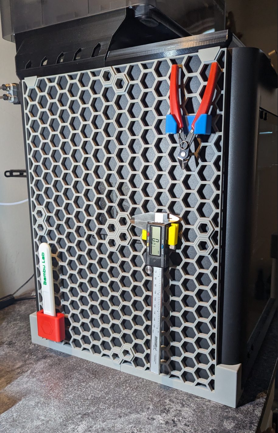 #64 Printer Side Panel Honeycomb Storage Wall — vue 1