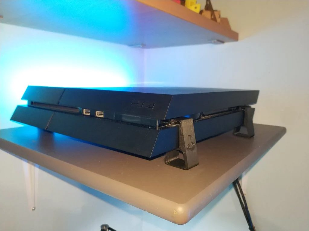 #78 Foot for PS4 — vue 1