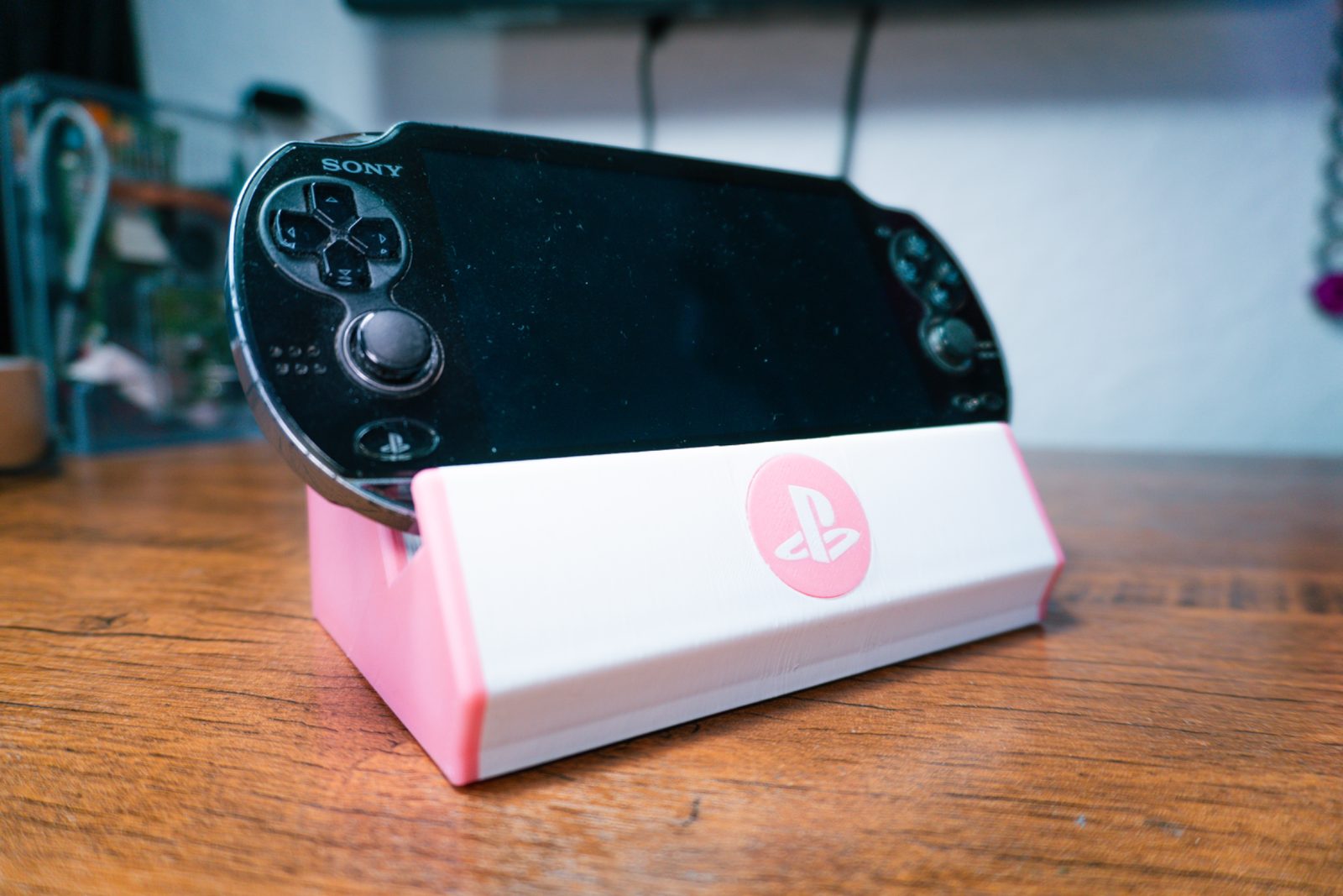 #80 Playstation Vita DIY TV Dock — vue 1