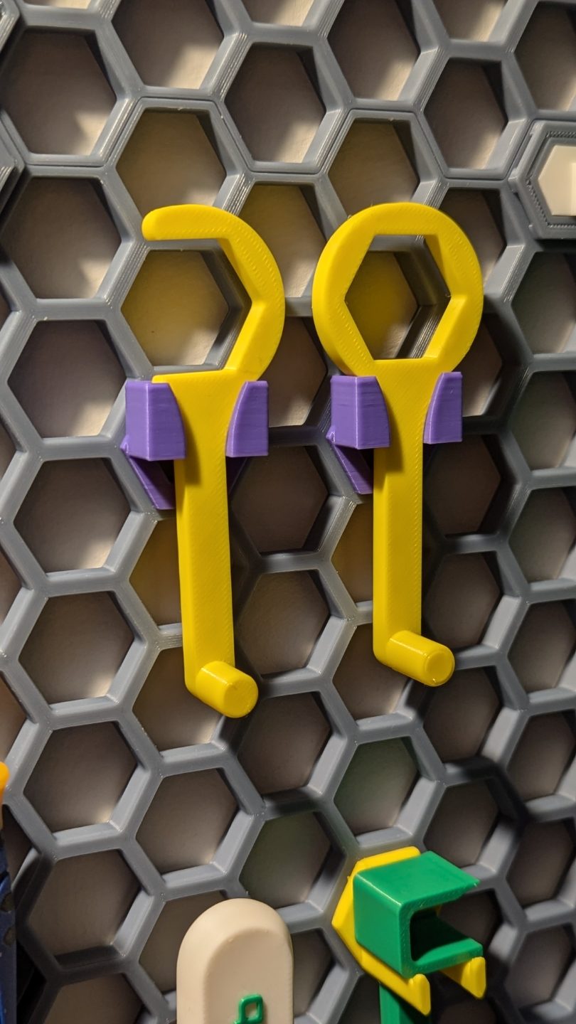 #82 Longer EZ-Lock Hooks For HSW — vue 2