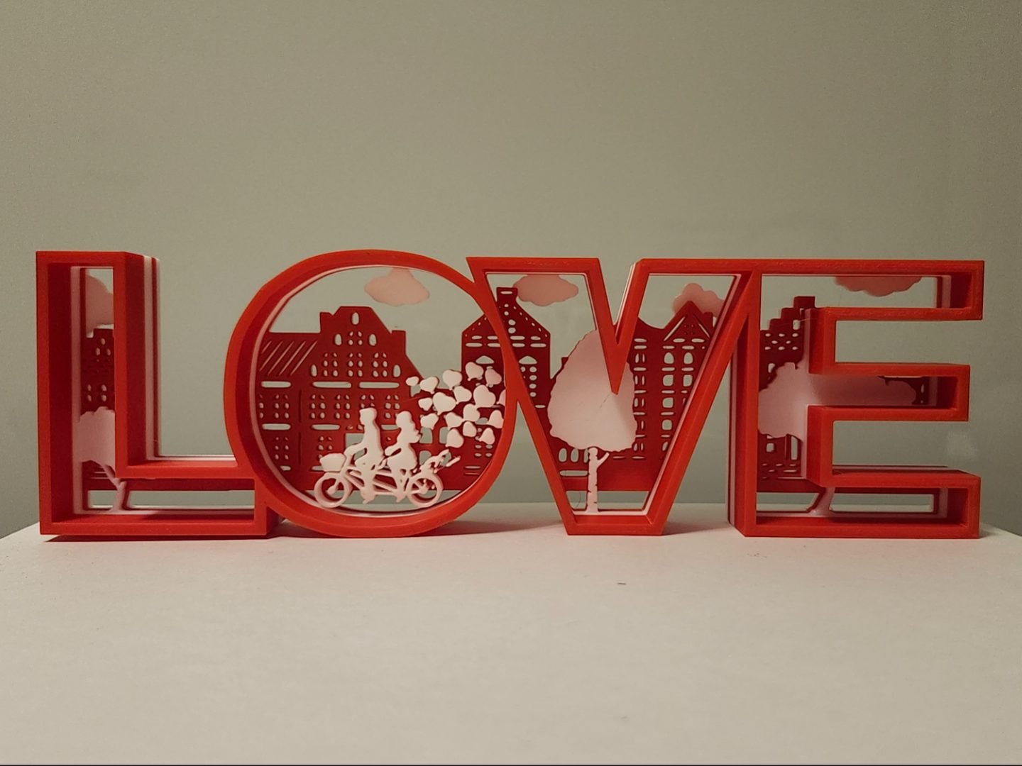 #83 Love couple sign — vue 3