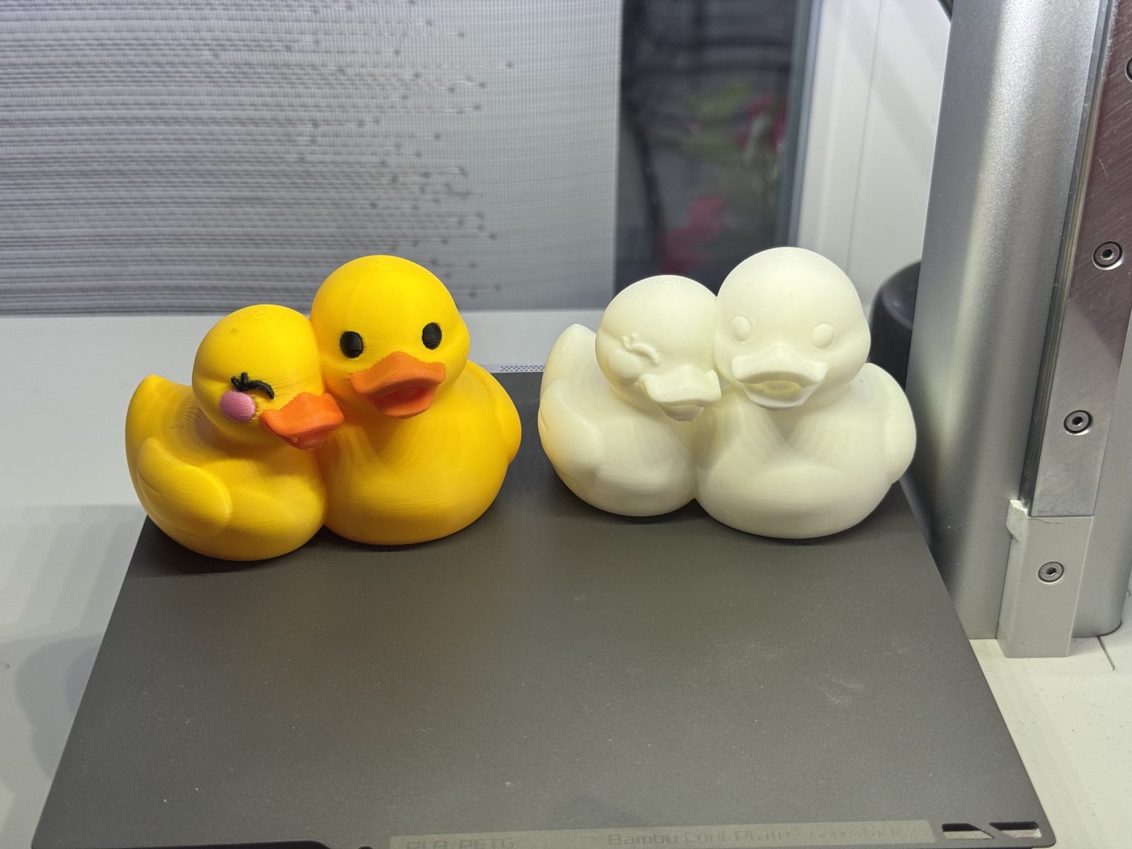 #85 Ducks cute couple — vue 3