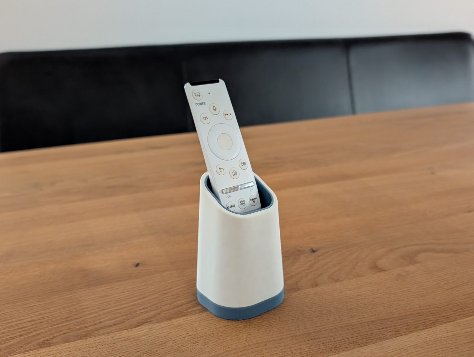 #92 Remote Control Holder — vue 17
