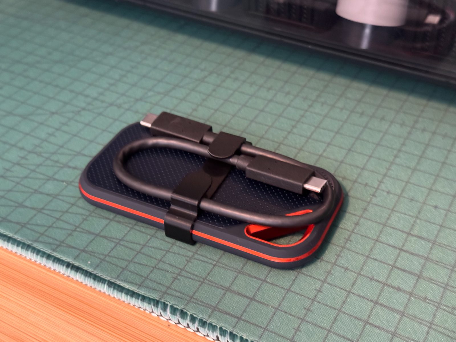 #96 SanDisk Extreme Portable SSD Cable Organizer — vue 1